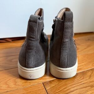 Sofft Olive Green Ankle Boots